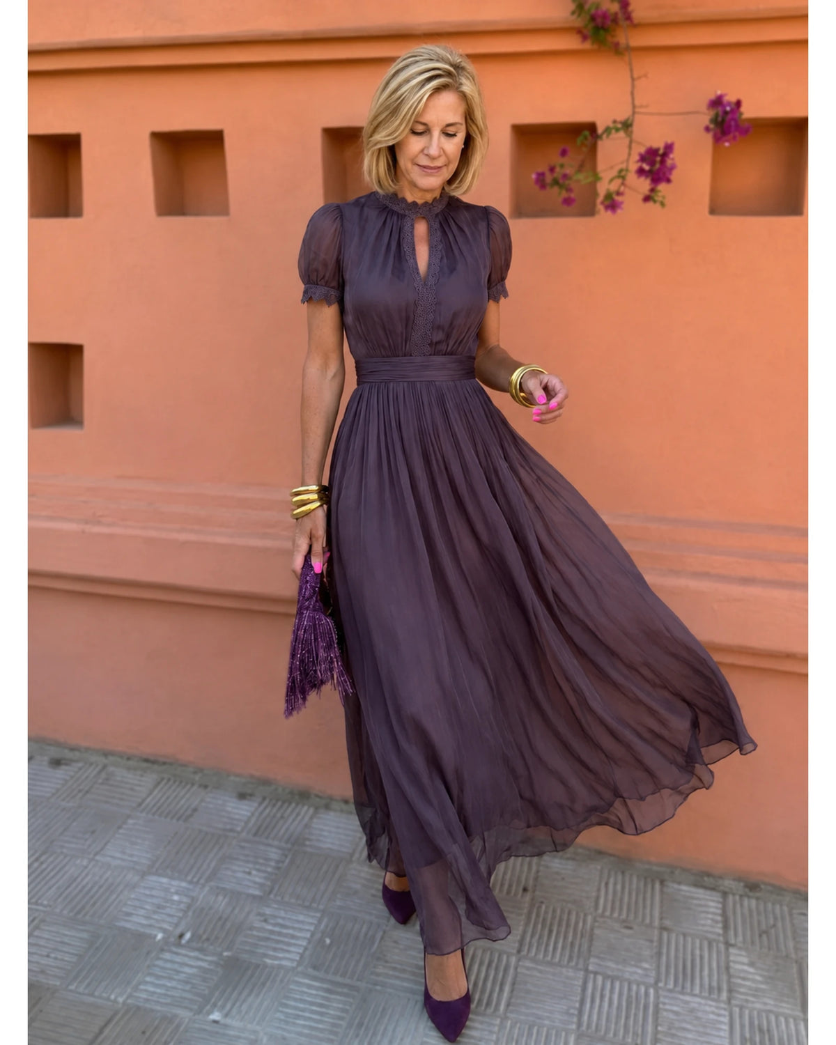 Lifestyle Vestido largo de gasa con cuello alto