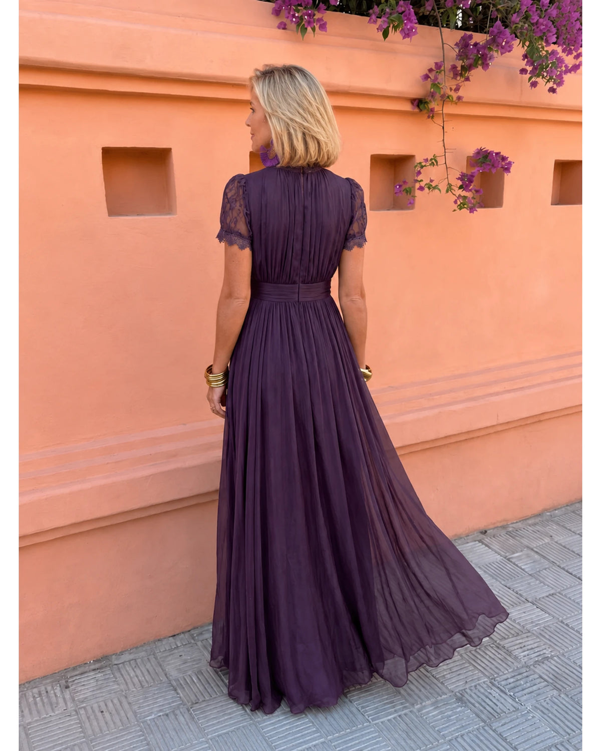 Lifestyle Vestido largo de gasa con cuello alto
