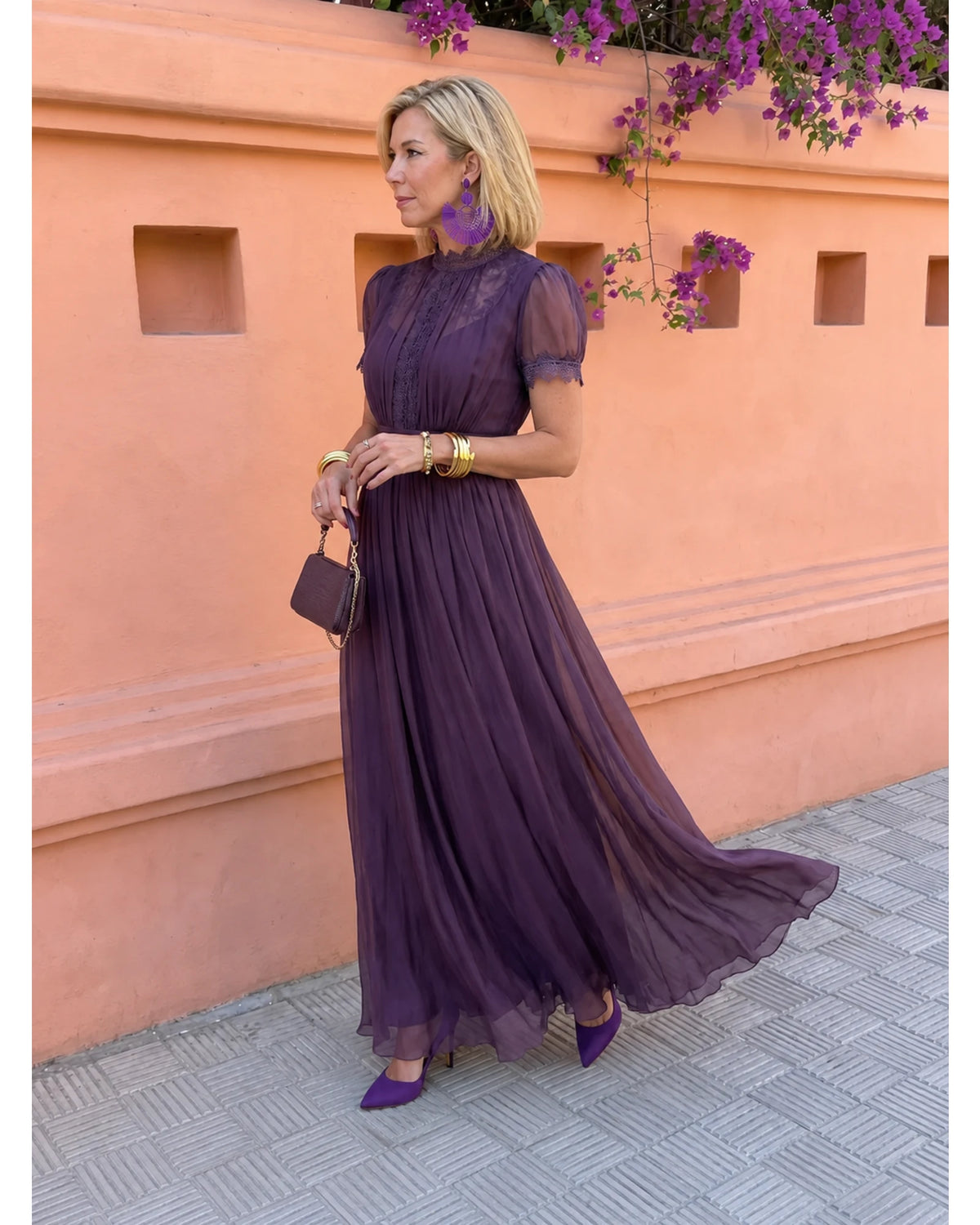 Lifestyle Vestido largo de gasa con cuello alto