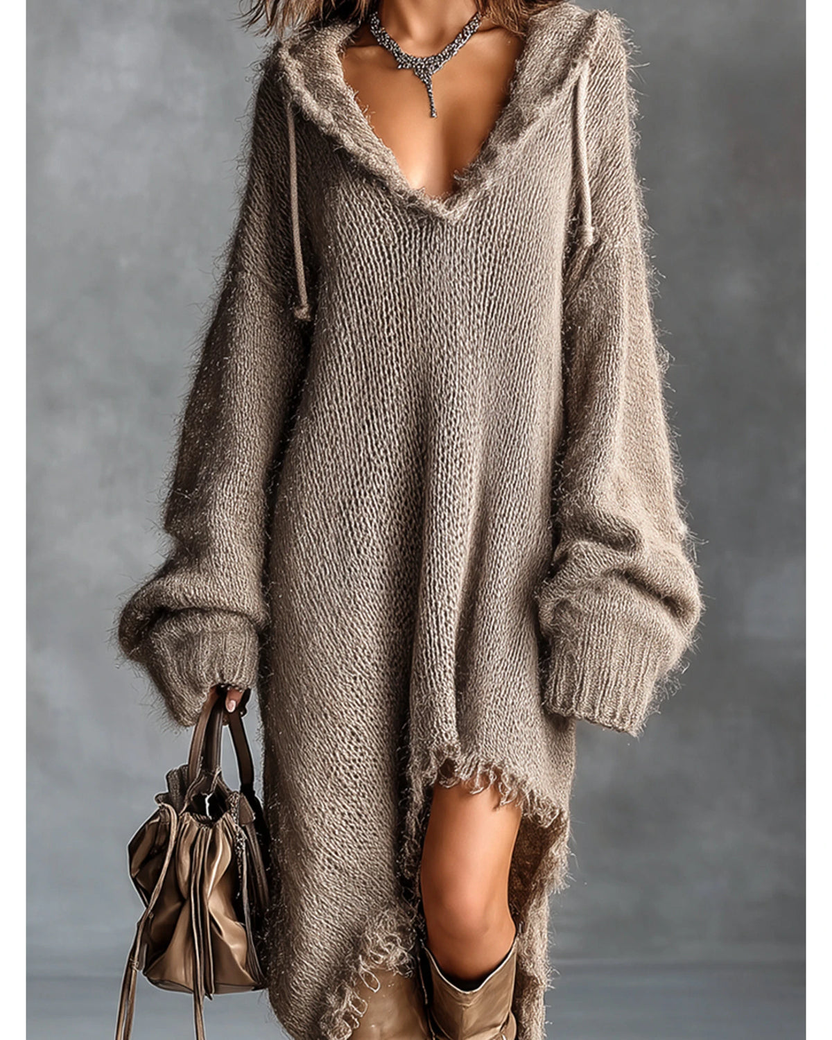 Lifestyle Vestido midi de punto con capucha